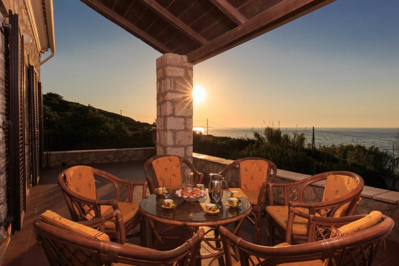 Villa Quietude Agios Stefanos Avliotes  Екстериор снимка